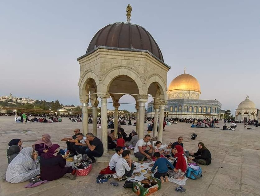 رمضان الفلسطينيين .. ميقاتُ المواجهة المقدسة